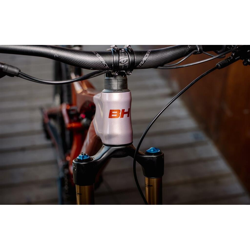 Rowery elektryczne BH Bikes iLYNX Trail Carbon Pro 8.9